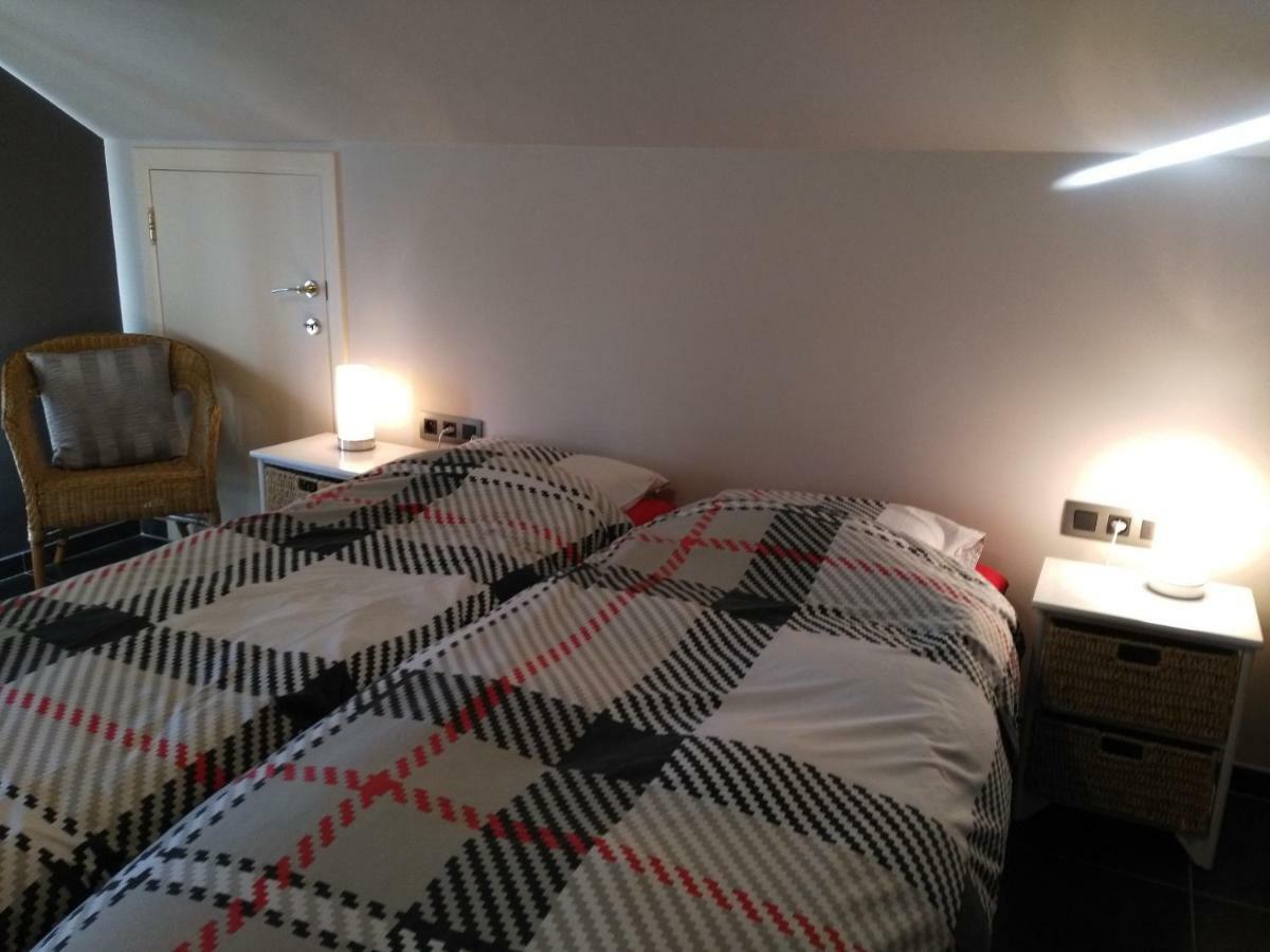 Les Sansonnets Hotell Vaux-sur-Sure Eksteriør bilde
